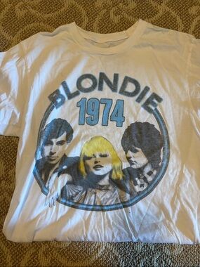 Brandy Melville White Blondie 1974 Graphic Tee with Yellow & Blue Print